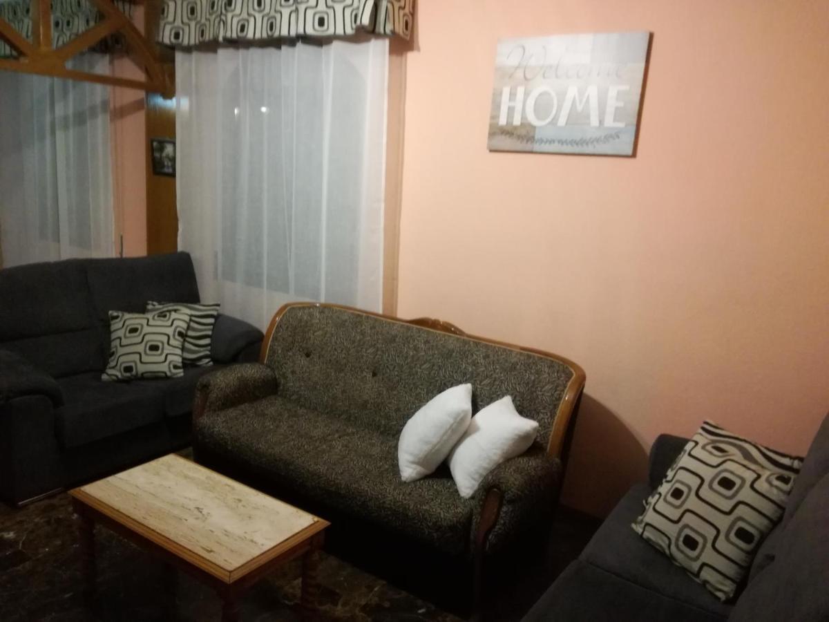 Alojamiento Romina Apartment Villanueva Del Arzobispo Exterior photo